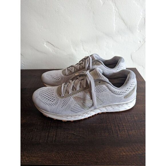 NWOB New Balance Fresh Foam Arishi Grey Lightweight Running Shoes - Picture 2 of 9